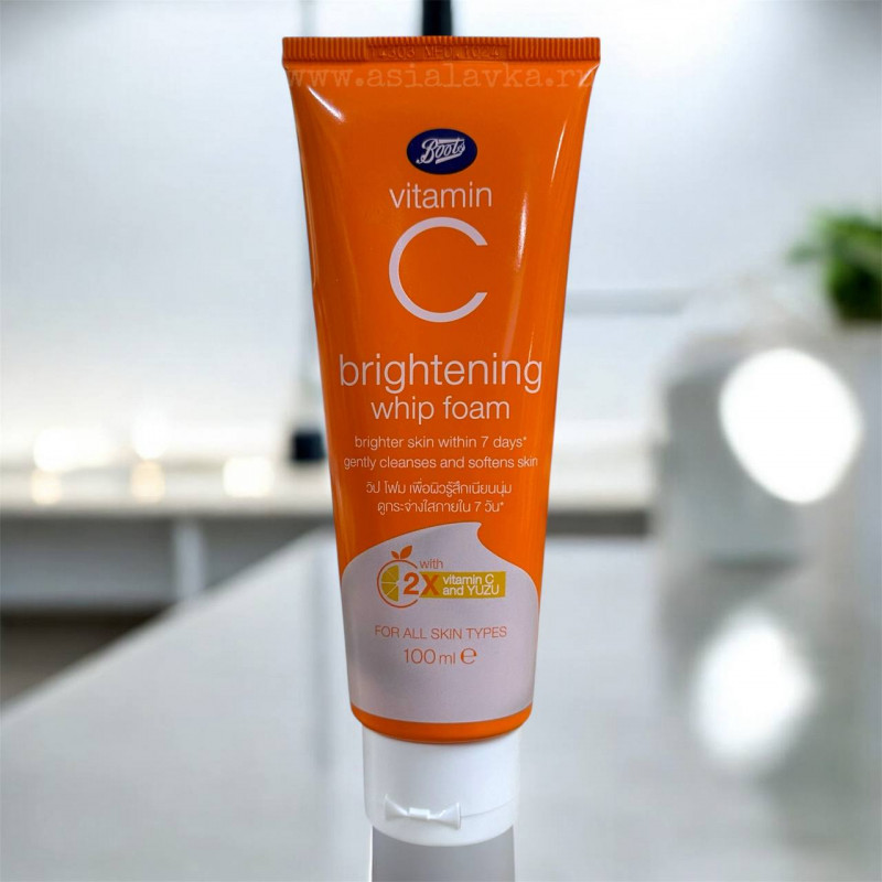 Осветляющая пенка для лица с витамином С и юдзу Boots, 100 мл